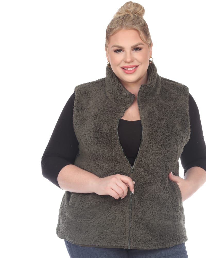 Front of a model wearing a size 2X Zip up sherpa vest in Army Green by White Mark. | dia_product_style_image_id:246925